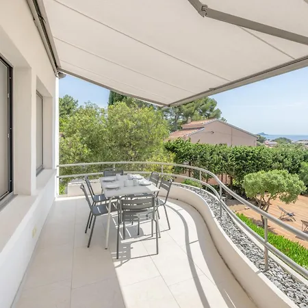 Vue Avec Piscine Privee Pour 4 A 6 Personnes Wifi *