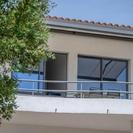 Vue Avec Piscine Privee Pour 4 A 6 Personnes Wifi