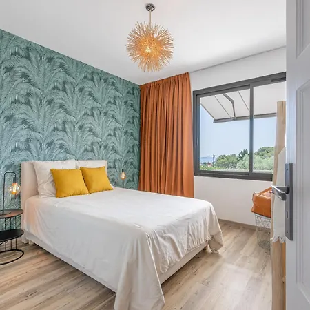 Villa Vue Avec Piscine Privee Pour 4 A 6 Personnes Wifi *